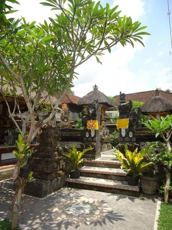 فندق Ubud Tri Upasedana House 2 تيغالالانغْ المظهر الخارجي الصورة