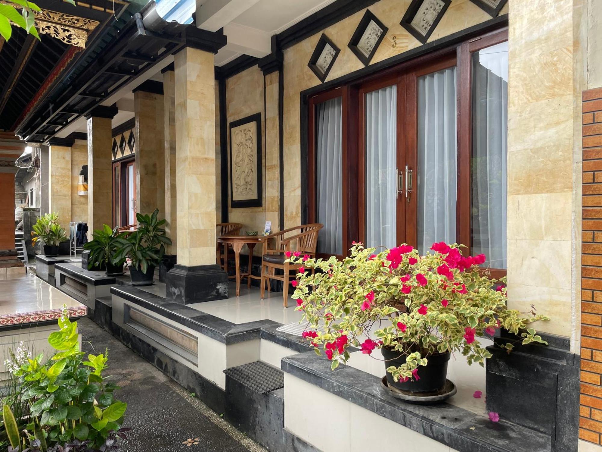 Ubud Tri Upasedana House 2 تيغالالانغْ المظهر الخارجي الصورة