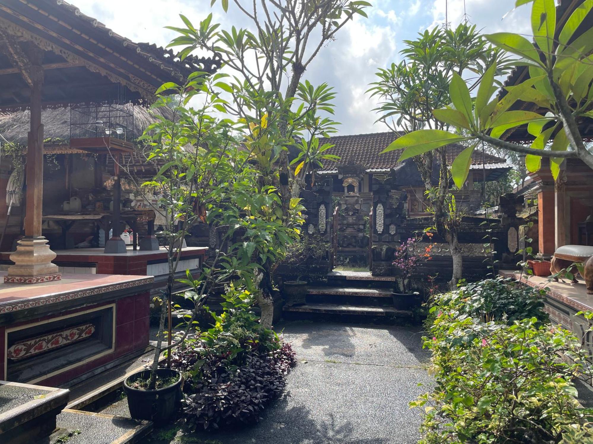 فندق Ubud Tri Upasedana House 2 تيغالالانغْ المظهر الخارجي الصورة